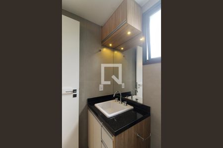 Banheiro de kitnet/studio à venda com 1 quarto, 31m² em Pinheiros, São Paulo