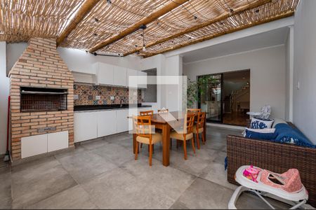 Varanda de casa para alugar com 2 quartos, 320m² em Jardim Prudência, São Paulo