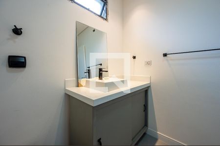 Casa para alugar com 320m², 2 quartos e 1 vagaBanheiro