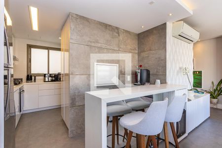 Cozinha de apartamento à venda com 3 quartos, 104m² em Cavalhada, Porto Alegre