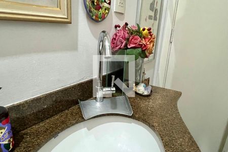 Casa à venda com 480m², 4 quartos e 5 vagas Casa à venda com 480m², 4 quartos e 5 vagasLavabo