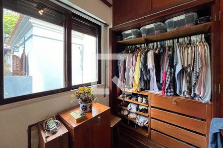 Casa à venda com 480m², 4 quartos e 5 vagasCloset