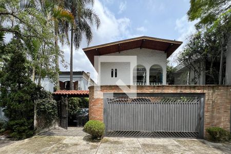 Casa à venda com 480m², 4 quartos e 5 vagasFachada