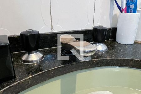 Casa à venda com 480m², 4 quartos e 5 vagasBanheiro da Suíte 1