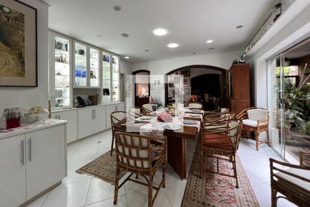 Casa à venda com 480m², 4 quartos e 5 vagasCozinha