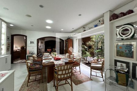 Casa à venda com 480m², 4 quartos e 5 vagasCozinha