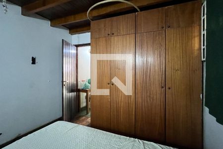 Casa à venda com 480m², 4 quartos e 5 vagasQuarto de Serviço