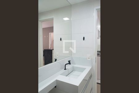 Apartamento à venda com 35m², 2 quartos e sem vaga Apartamento à venda com 35m², 2 quartos e sem vagaBanheiro