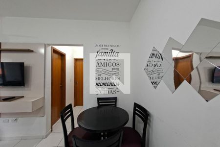 Sala de apartamento para alugar com 2 quartos, 50m² em Nova Mirim, Praia Grande