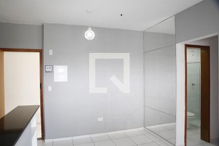 Sala de apartamento para alugar com 2 quartos, 50m² em Nova Mirim, Praia Grande