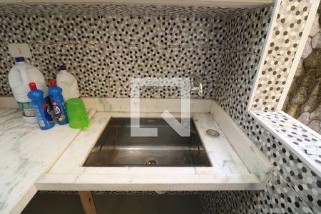 Casa à venda com 132m², 3 quartos e 2 vagasÁrea de Serviço