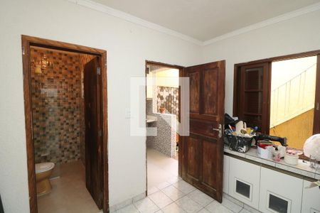 Casa à venda com 132m², 3 quartos e 2 vagasQuarto de Serviço