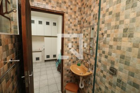 Casa à venda com 132m², 3 quartos e 2 vagasBanheiro de serviço