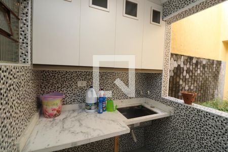 Casa à venda com 132m², 3 quartos e 2 vagasÁrea de Serviço