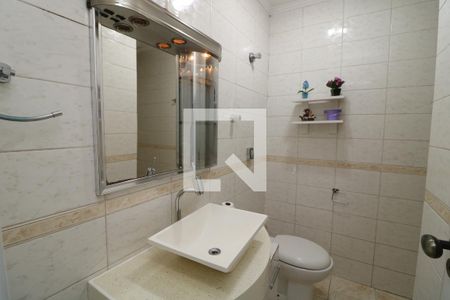 Casa à venda com 132m², 3 quartos e 2 vagasBanheiro