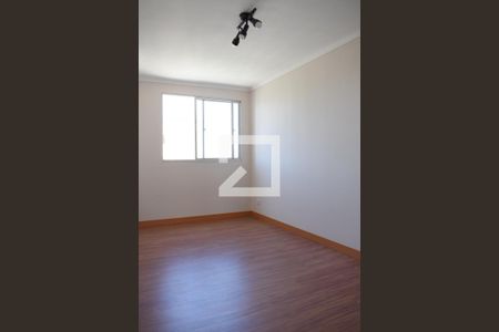Sala de apartamento para alugar com 2 quartos, 50m² em Xaxim, Curitiba