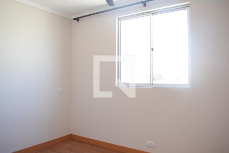 Quarto de apartamento para alugar com 2 quartos, 50m² em Xaxim, Curitiba