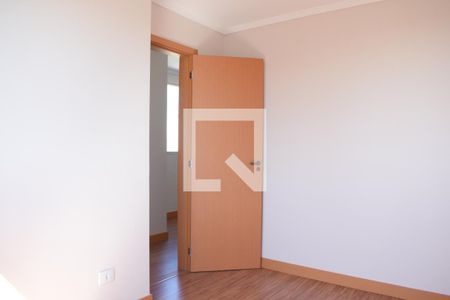 Quarto 2  de apartamento para alugar com 2 quartos, 50m² em Xaxim, Curitiba