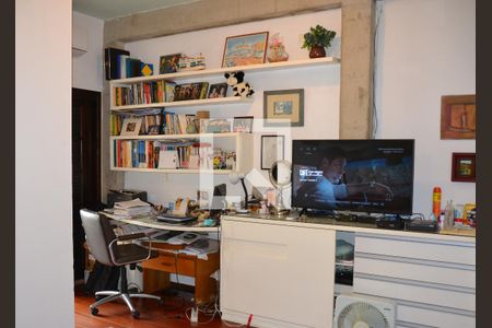 Casa à venda com 235m², 4 quartos e 2 vagasSuite 2