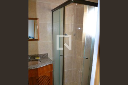 Casa à venda com 235m², 4 quartos e 2 vagasBanheiro