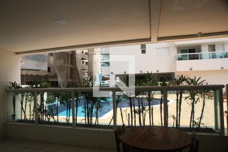 Apartamento para alugar com 68m², 2 quartos e 1 vagaÁrea comum