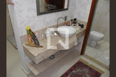 Casa à venda com 4 quartos, 300m² em Chácara Belenzinho, São Paulo