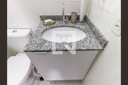 Apartamento para alugar com 57m², 2 quartos e 1 vaga Apartamento para alugar com 57m², 2 quartos e 1 vagaBanheiro