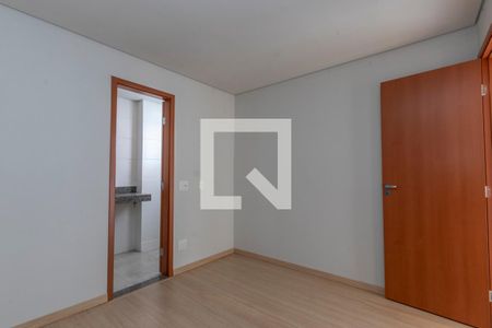Quarto Suíte de apartamento à venda com 2 quartos, 79m² em Santa Efigênia, Belo Horizonte