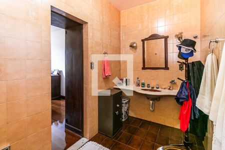 Casa à venda com 315m², 3 quartos e 8 vagasBanheiro da Suíte