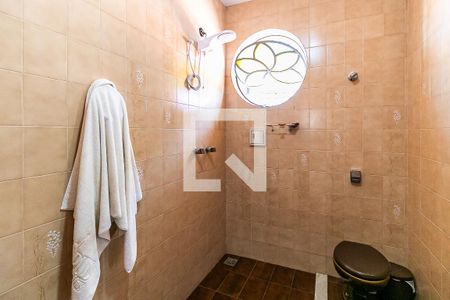 Casa à venda com 315m², 3 quartos e 8 vagasBanheiro da Suíte