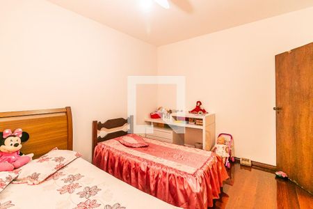 Casa à venda com 315m², 3 quartos e 8 vagasQuarto 2