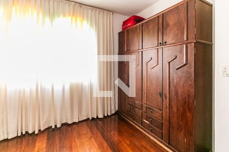 Casa à venda com 315m², 3 quartos e 8 vagasQuarto 1