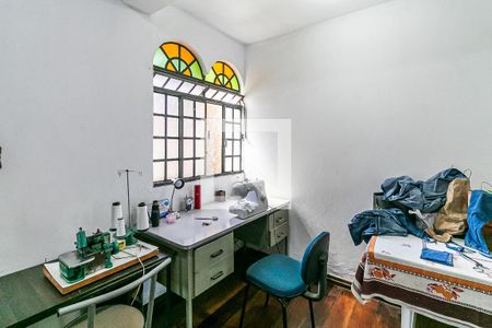 Casa à venda com 315m², 3 quartos e 8 vagasQuarto de Serviço