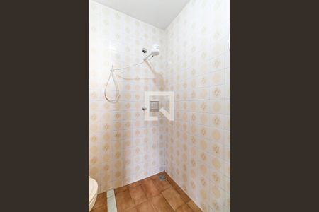 Casa à venda com 315m², 3 quartos e 8 vagasBanheiro de Serviço