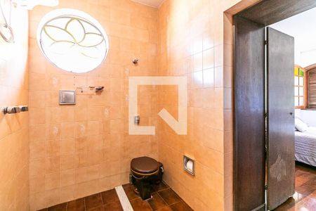 Casa à venda com 315m², 3 quartos e 8 vagasBanheiro da Suíte