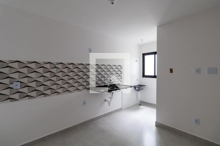 Cozinha e Área de Serviço de apartamento à venda com 2 quartos, 31m² em Vila Paranagua, São Paulo