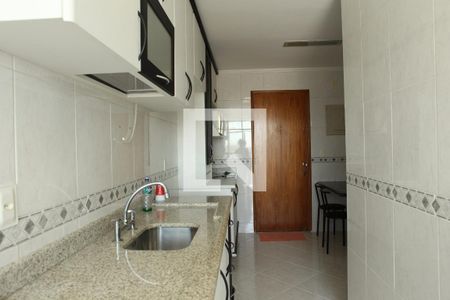 Apartamento à venda com 76m², 3 quartos e 1 vagaCozinha