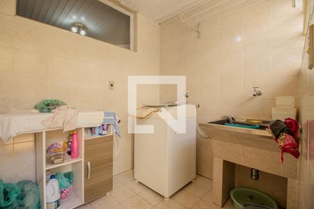 Casa à venda com 167m², 3 quartos e 2 vagas Casa à venda com 167m², 3 quartos e 2 vagasÁrea de Serviço