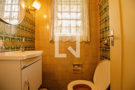 Casa à venda com 167m², 3 quartos e 2 vagas Casa à venda com 167m², 3 quartos e 2 vagasLavabo