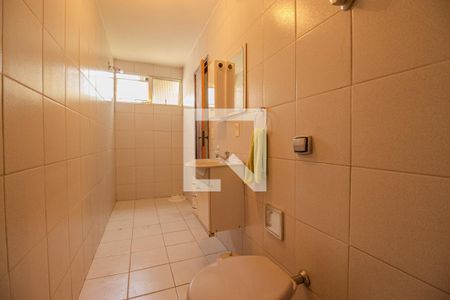 Casa à venda com 167m², 3 quartos e 2 vagas Casa à venda com 167m², 3 quartos e 2 vagasBanheiro da Suíte