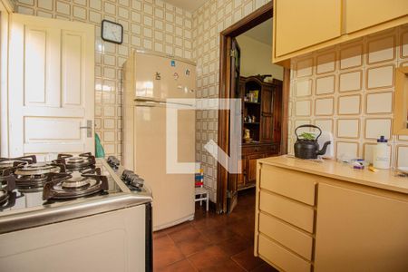 Casa à venda com 167m², 3 quartos e 2 vagas Casa à venda com 167m², 3 quartos e 2 vagasCozinha