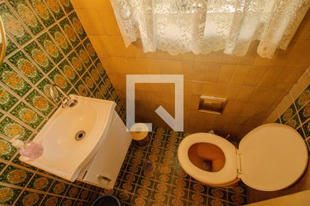 Casa à venda com 167m², 3 quartos e 2 vagas Casa à venda com 167m², 3 quartos e 2 vagasLavabo