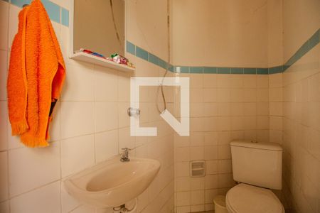 Casa à venda com 167m², 3 quartos e 2 vagas Casa à venda com 167m², 3 quartos e 2 vagasBanheiro de serviço