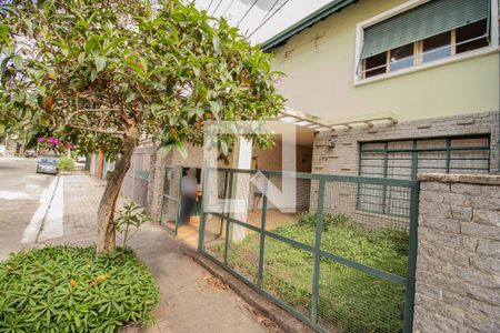 Casa à venda com 167m², 3 quartos e 2 vagas Casa à venda com 167m², 3 quartos e 2 vagasFachada da casa