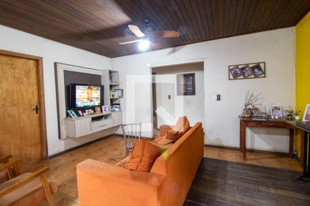 Sala de casa à venda com 3 quartos, 320m² em Bom Jesus, Porto Alegre