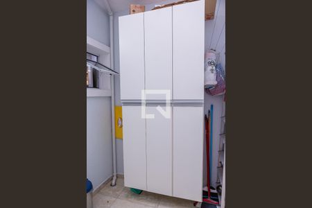 Casa de condomínio à venda com 75m², 2 quartos e 1 vagaLavanderia