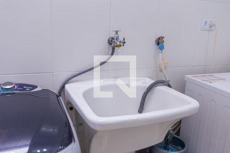 Casa de condomínio à venda com 75m², 2 quartos e 1 vagaLavanderia