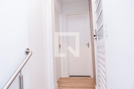 Casa de condomínio à venda com 75m², 2 quartos e 1 vagaCorredor