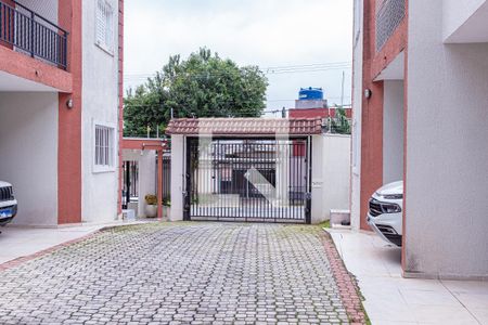 Casa de condomínio à venda com 75m², 2 quartos e 1 vagaÁrea comum