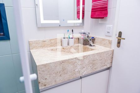 Casa de condomínio à venda com 75m², 2 quartos e 1 vagaBanheiro